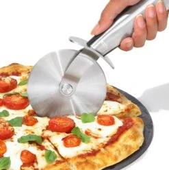 OXO Good Grips Pizzasnijder Steel -Goedkope Kook Pret Winkel Oxo Pizzasnijdder Steel 2